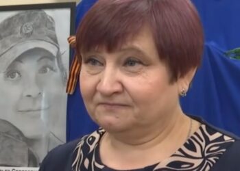 В Мариупольской школе открылся военный музей В Мариупольской школе открылся военный музей