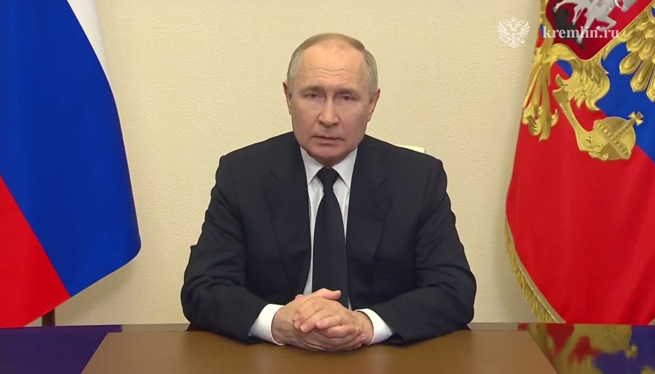 Владимир Путин заявил о подготовленном «окне» на Украине для террористов, убивших людей в «Крокус Сити Холле»