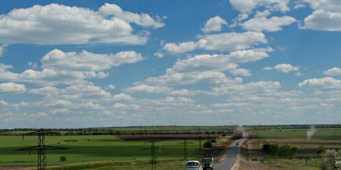 Трасса от Докучаевска до Старобешево отремонтируют в этом году