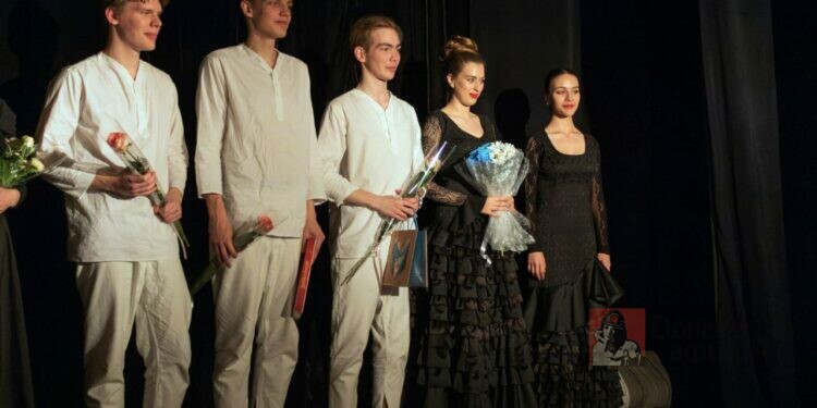 Театр, который не оставит равнодушным: в Донецке покажут спектакль о войне глазами молодёжи